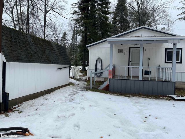 5289 Rose Street, Gladwin, MI 48624