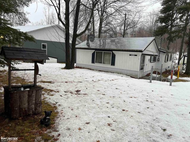 5289 Rose Street, Gladwin, MI 48624