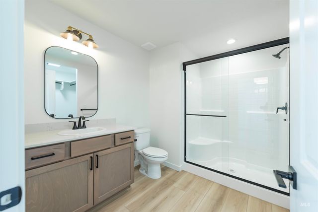 355 E. Chevy Dr., Boise, ID 83716