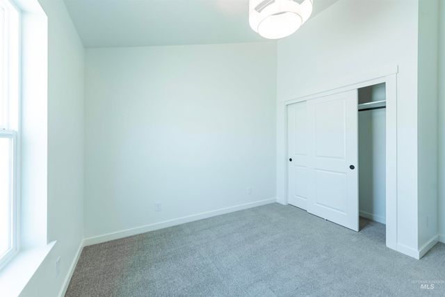 355 E. Chevy Dr., Boise, ID 83716