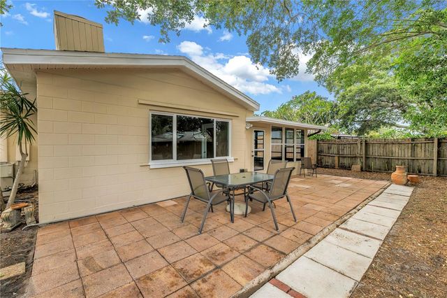 9579 GOLDEN GROVE STREET, Seminole, FL 33772