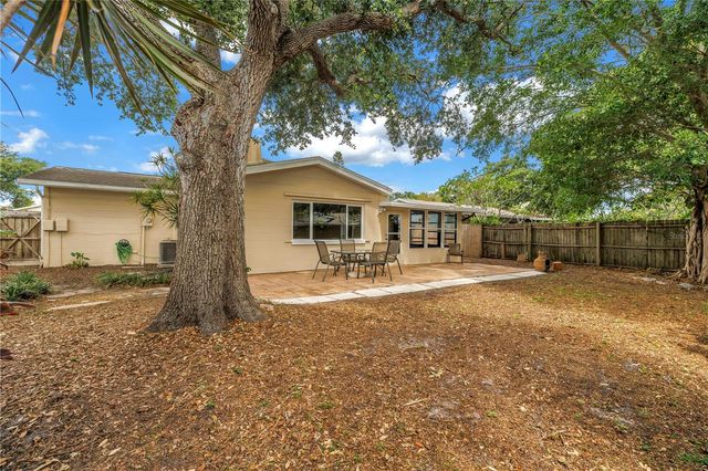 9579 GOLDEN GROVE STREET, Seminole, FL 33772