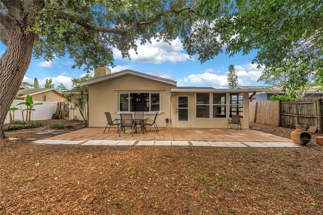 9579 GOLDEN GROVE STREET, Seminole, FL 33772