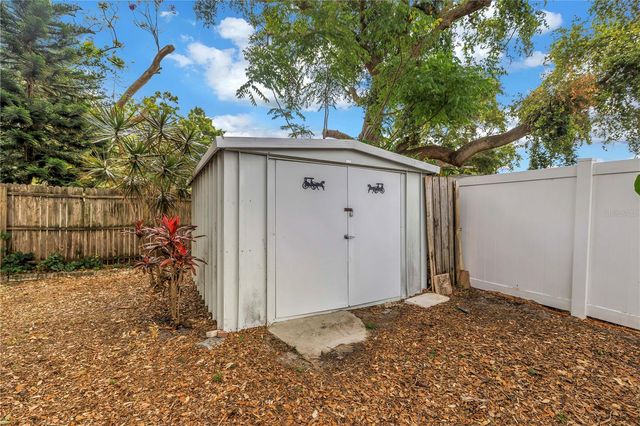9579 GOLDEN GROVE STREET, Seminole, FL 33772