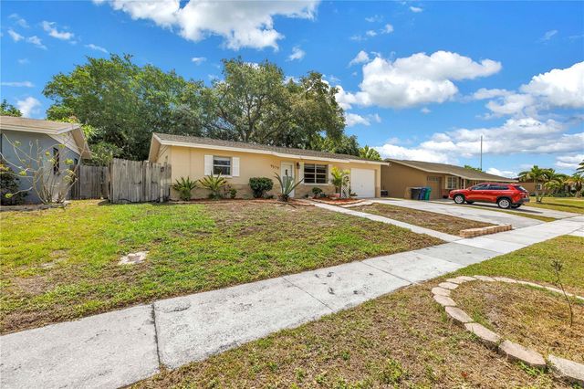 9579 GOLDEN GROVE STREET, Seminole, FL 33772