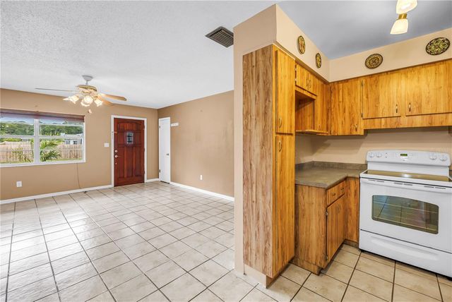 9579 GOLDEN GROVE STREET, Seminole, FL 33772