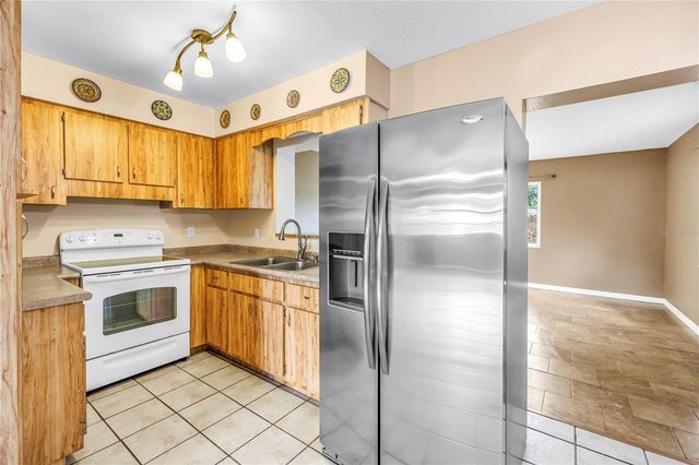 9579 GOLDEN GROVE STREET, Seminole, FL 33772