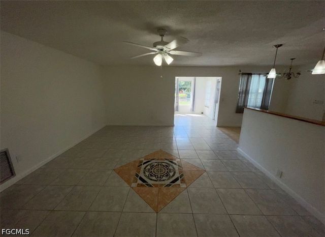 25 Estate DR, North Fort Myers, FL 33917
