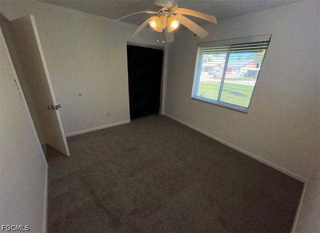 25 Estate DR, North Fort Myers, FL 33917
