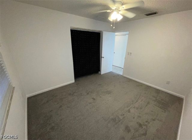25 Estate DR, North Fort Myers, FL 33917