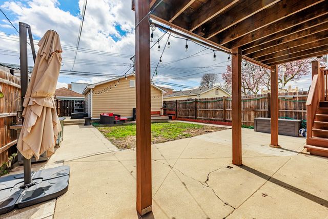 5935 W Patterson Avenue, Chicago, IL 60634