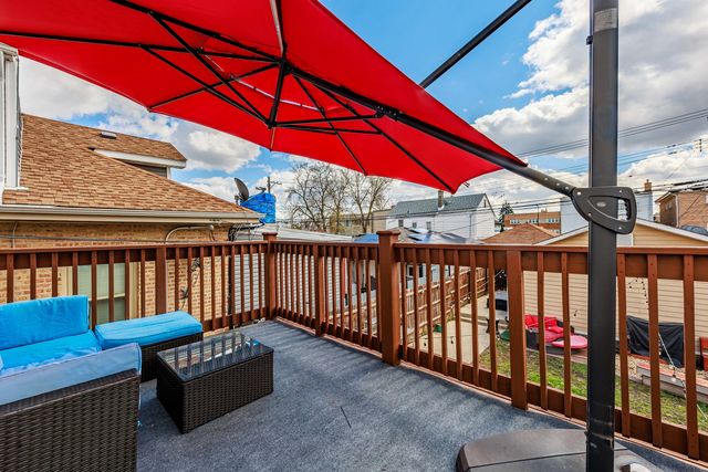 5935 W Patterson Avenue, Chicago, IL 60634