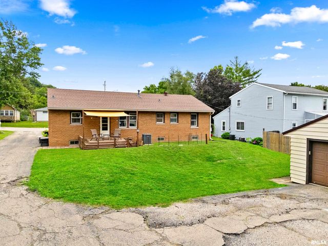201 BROOKVIEW Road, East Peoria, IL 61611