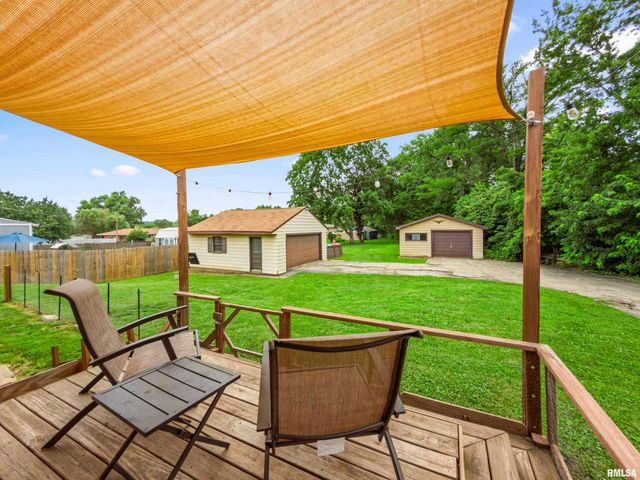 201 BROOKVIEW Road, East Peoria, IL 61611