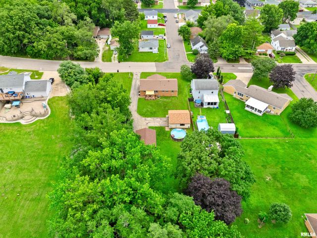 201 BROOKVIEW Road, East Peoria, IL 61611