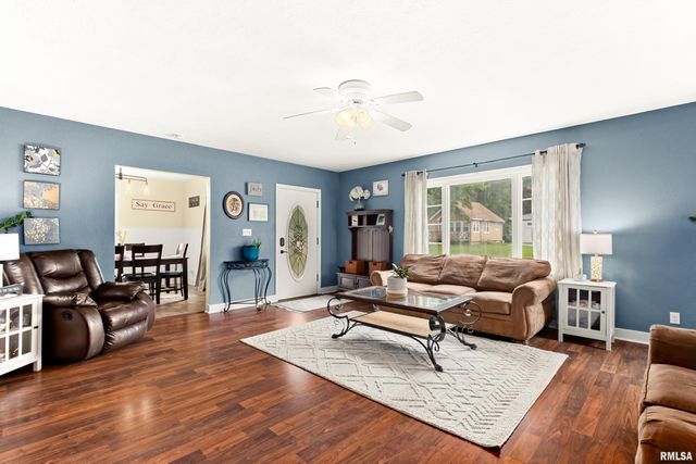 201 BROOKVIEW Road, East Peoria, IL 61611
