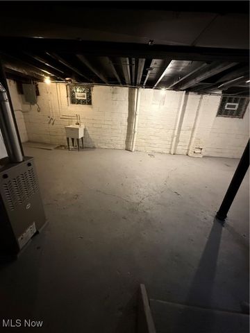 1438 E 133rd Street, East Cleveland, OH 44112