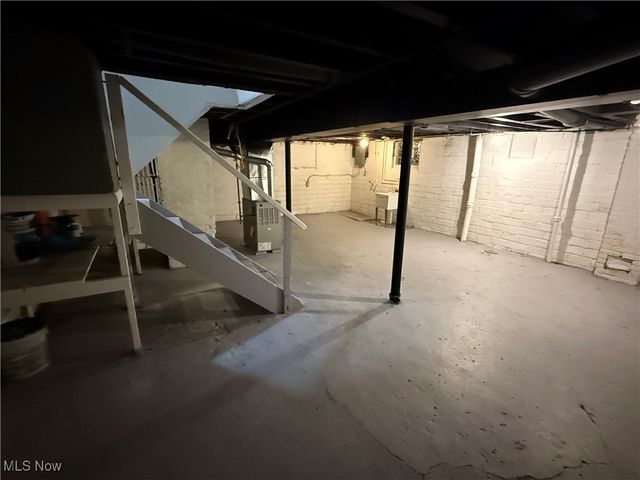 1438 E 133rd Street, East Cleveland, OH 44112