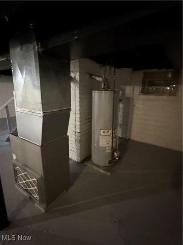 1438 E 133rd Street, East Cleveland, OH 44112