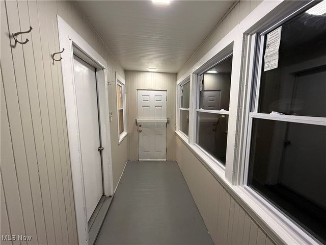 1438 E 133rd Street, East Cleveland, OH 44112