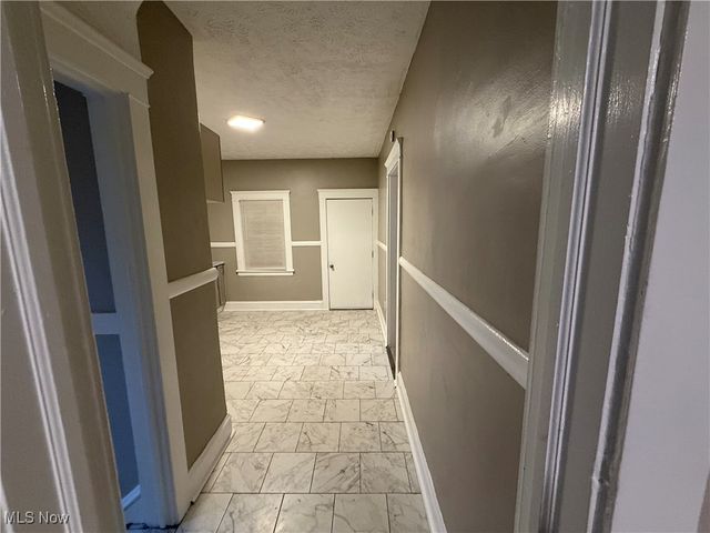 1438 E 133rd Street, East Cleveland, OH 44112