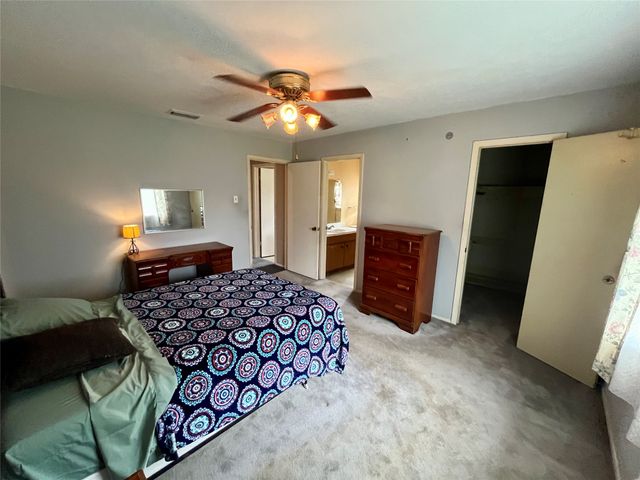 858 Lexington Drive, Lancaster, TX 75134