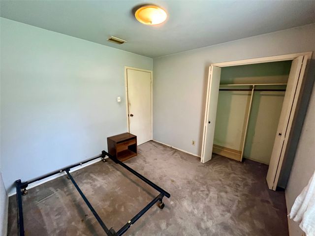 858 Lexington Drive, Lancaster, TX 75134