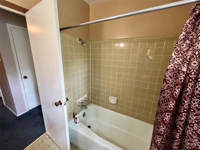 858 Lexington Drive, Lancaster, TX 75134