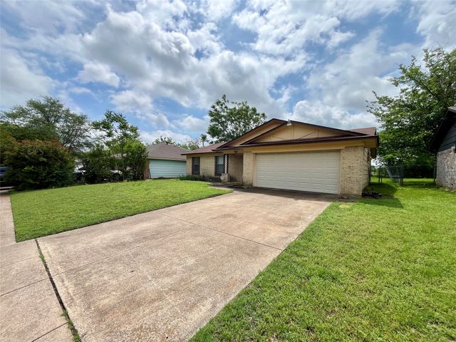 858 Lexington Drive, Lancaster, TX 75134