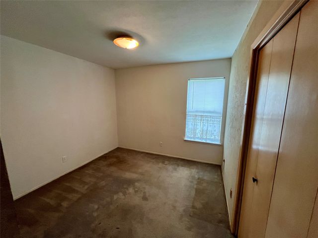 858 Lexington Drive, Lancaster, TX 75134