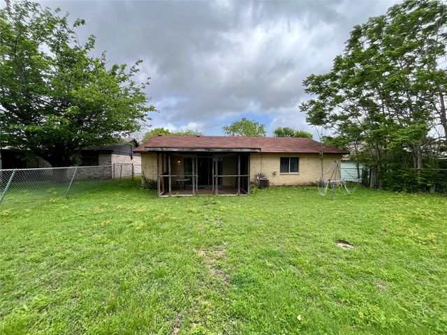 858 Lexington Drive, Lancaster, TX 75134