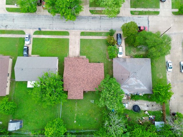 858 Lexington Drive, Lancaster, TX 75134