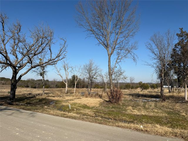 216 Dan Russell Bend, Weatherford, TX 76087