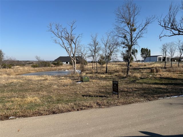 216 Dan Russell Bend, Weatherford, TX 76087