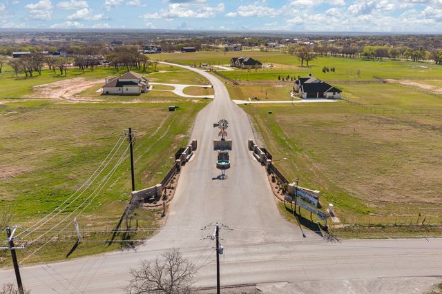 216 Dan Russell Bend, Weatherford, TX 76087