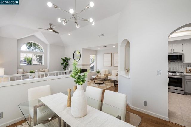 15 Danville Oak Pl, Danville, CA 94526