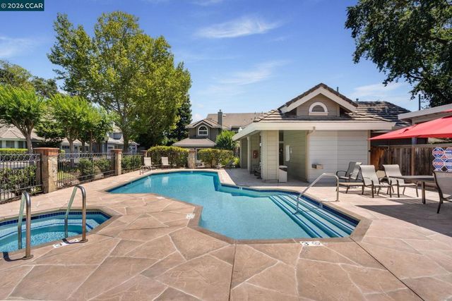 15 Danville Oak Pl, Danville, CA 94526