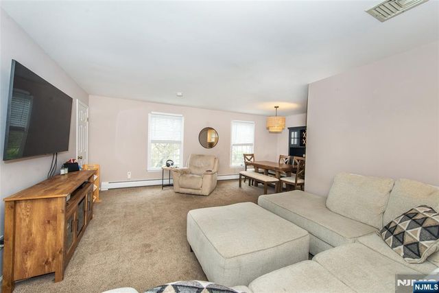 107 Maple B, Park Ridge, NJ 07656