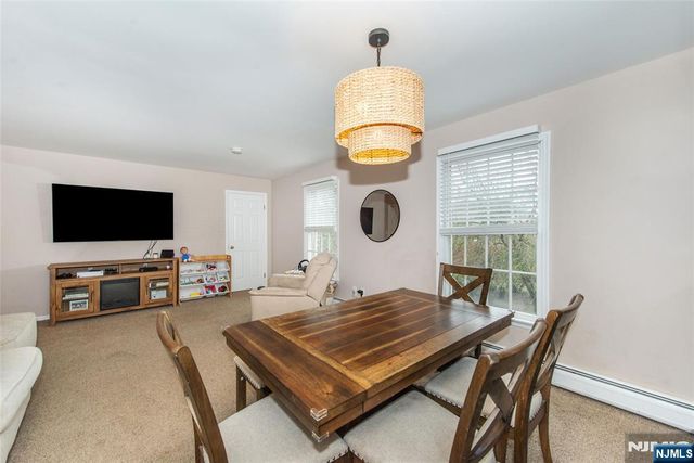 107 Maple B, Park Ridge, NJ 07656