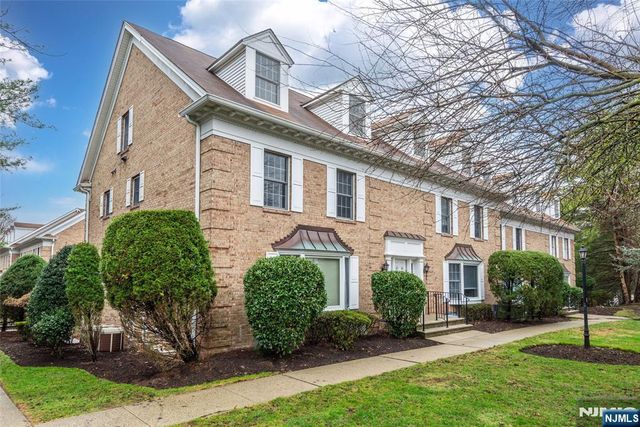 107 Maple B, Park Ridge, NJ 07656