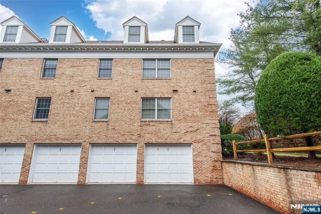107 Maple B, Park Ridge, NJ 07656