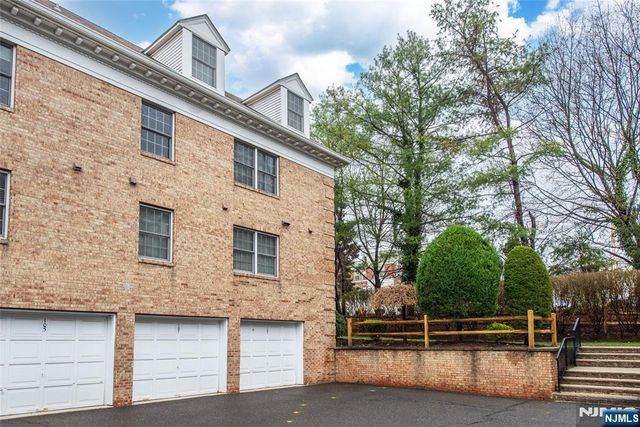107 Maple B, Park Ridge, NJ 07656