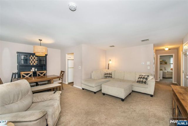 107 Maple B, Park Ridge, NJ 07656