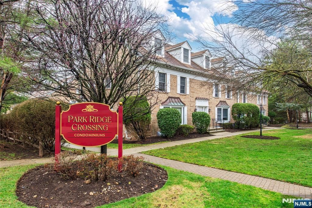 107 Maple B, Park Ridge, NJ 07656