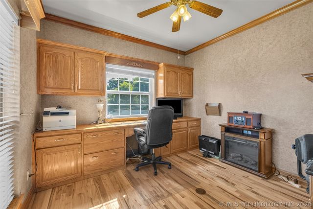 13602 W 42nd Place S, Sand Springs, OK 74063