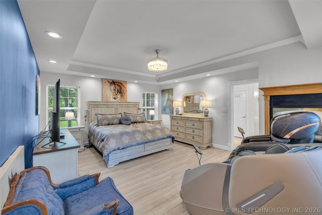 13602 W 42nd Place S, Sand Springs, OK 74063