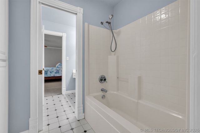 13602 W 42nd Place S, Sand Springs, OK 74063