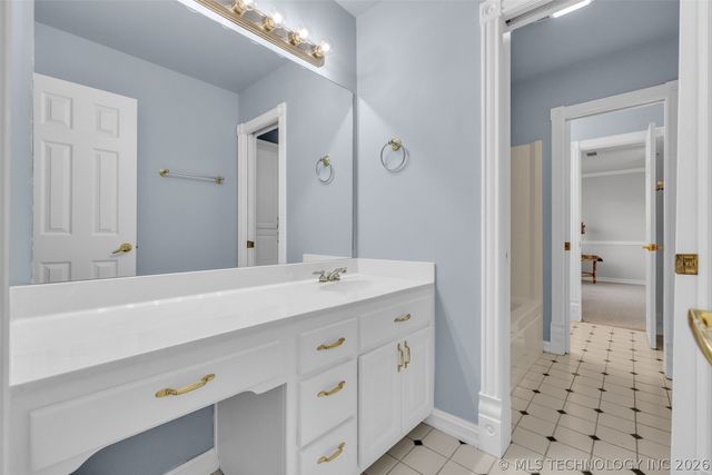 13602 W 42nd Place S, Sand Springs, OK 74063