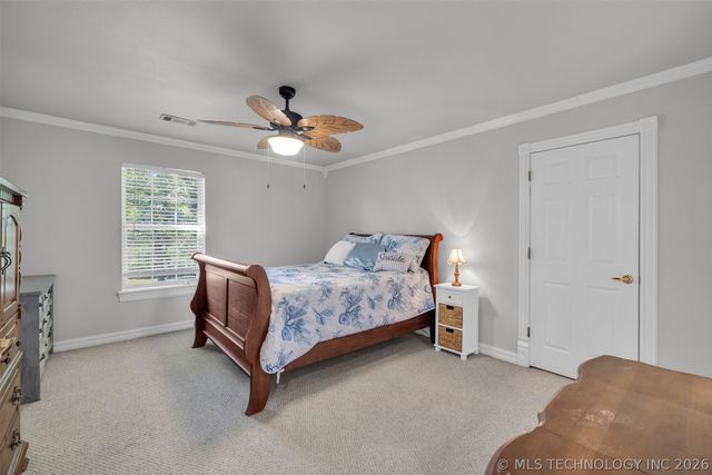 13602 W 42nd Place S, Sand Springs, OK 74063