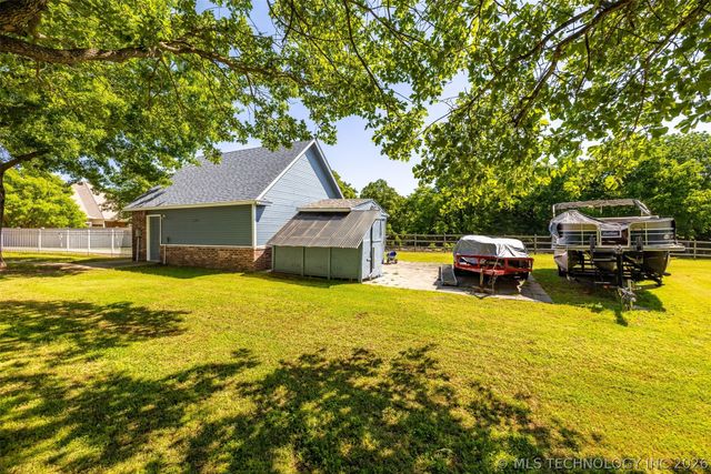 13602 W 42nd Place S, Sand Springs, OK 74063